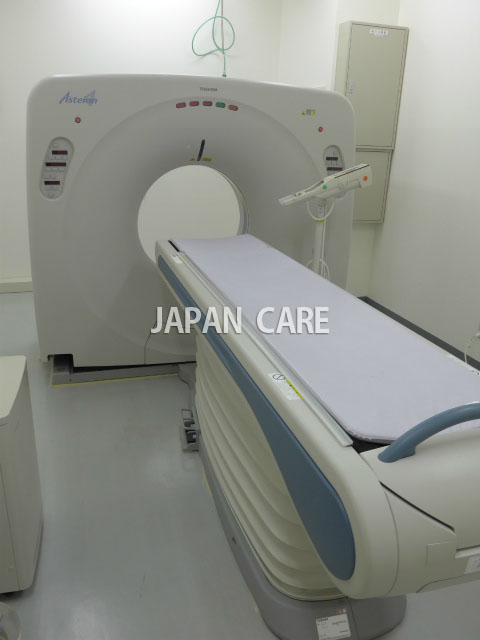 Toshiba Multi slice CT scanner Asteion Premium 4 ( TSX-021B/4B )
