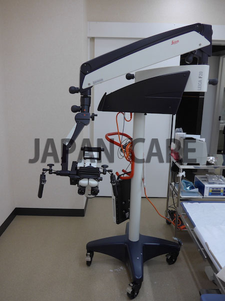 Compact surgical microscope Leica M525 F20