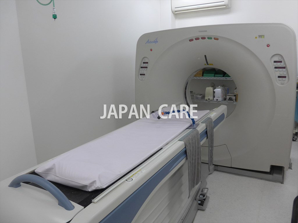 TOSHIBA 4 SLICE CT SCANNER ASTEION SUPER 4 (TSX-021B)